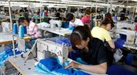 Cách giúp giảm chi phí khi may áo phông đồng phục