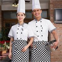Tạo tính chuyên nghiệp cho nhà hàng với đồng phục đầu bếp