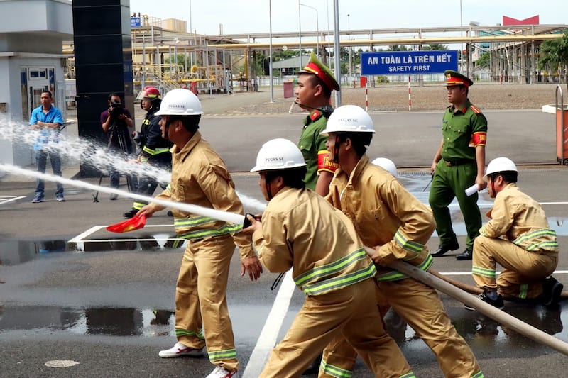 Đặc điểm quần áo chống cháy